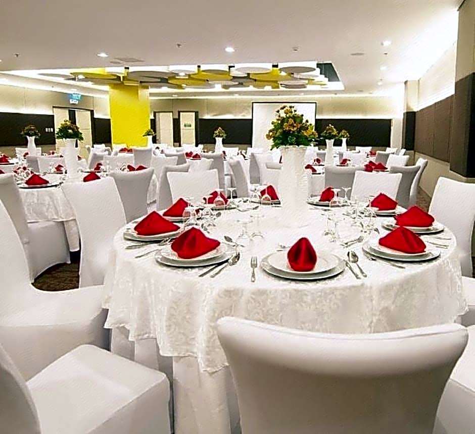 Go Hotels Lanang - Davao