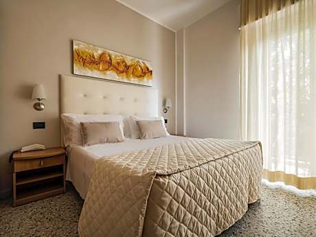 Superior Double or Twin Room with Sea View