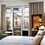 Small Luxury Hotel Ambassador a l'Opera