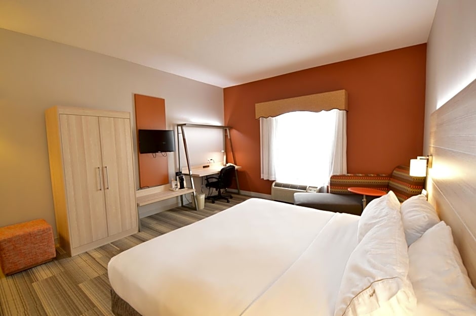 Holiday Inn Express Toledo-Oregon by IHG