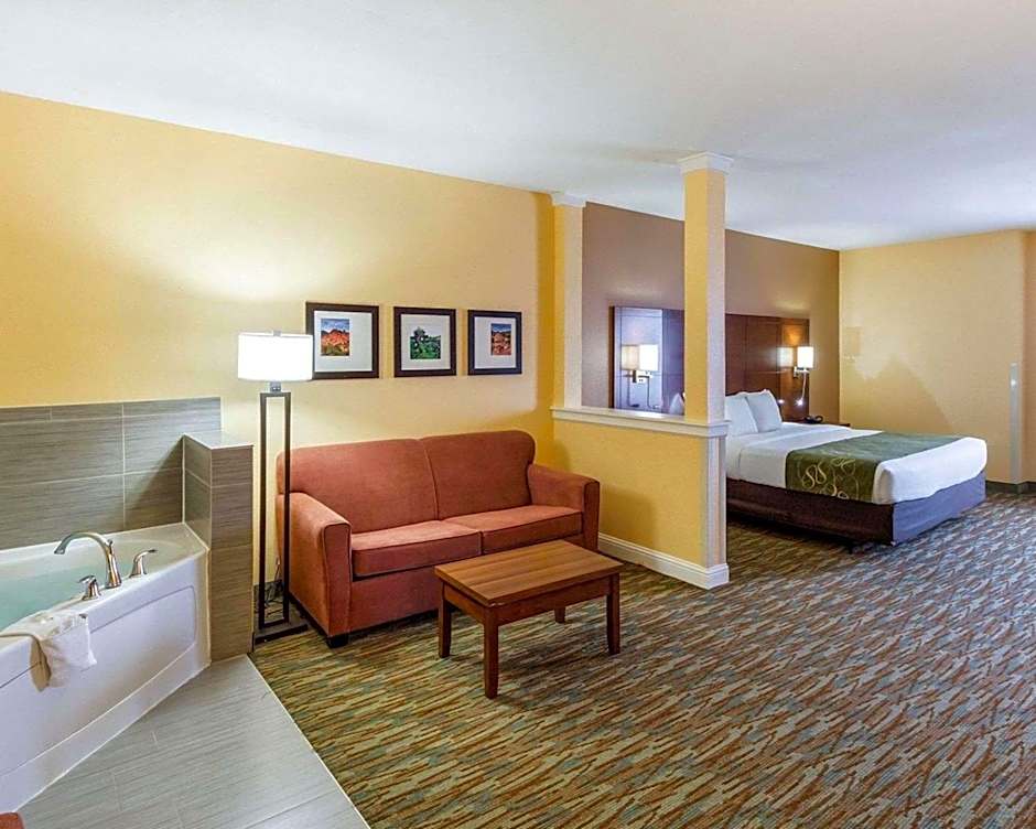 Comfort Suites Cotulla near I-35