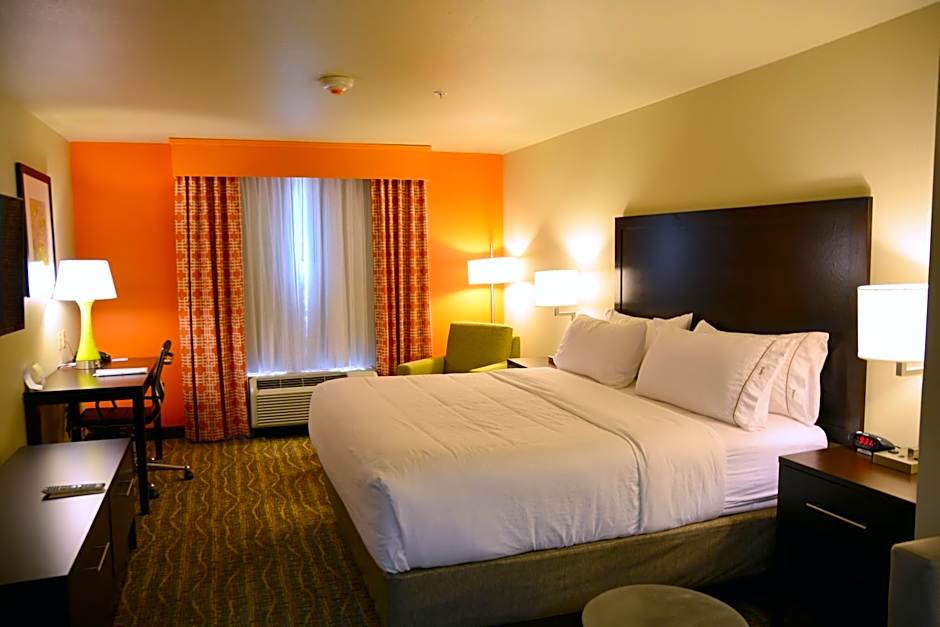 Holiday Inn Express Tomball By IHG