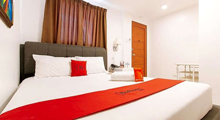 RedDoorz Plus @ Costa Roca Balamban