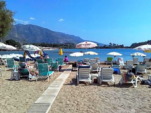 Golden Life Heights Deluxe Suite Hotel - Adult Only