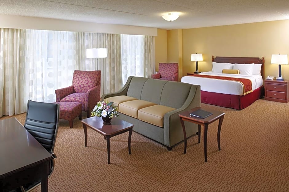 The Clinton Inn Hotel