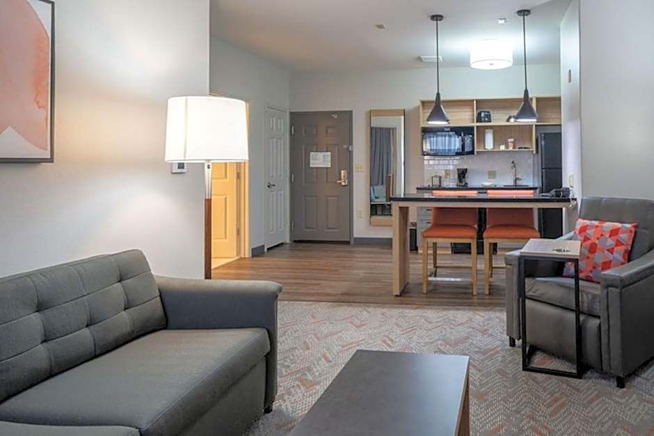 Candlewood Suites Baytown By IHG