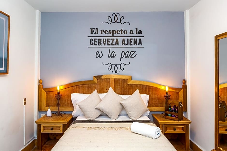 Mala Vecindad Beer Hotel