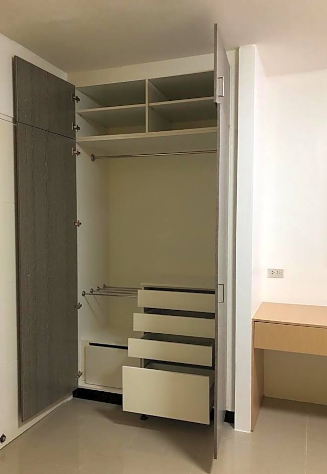 H12, The Stylish Apartment