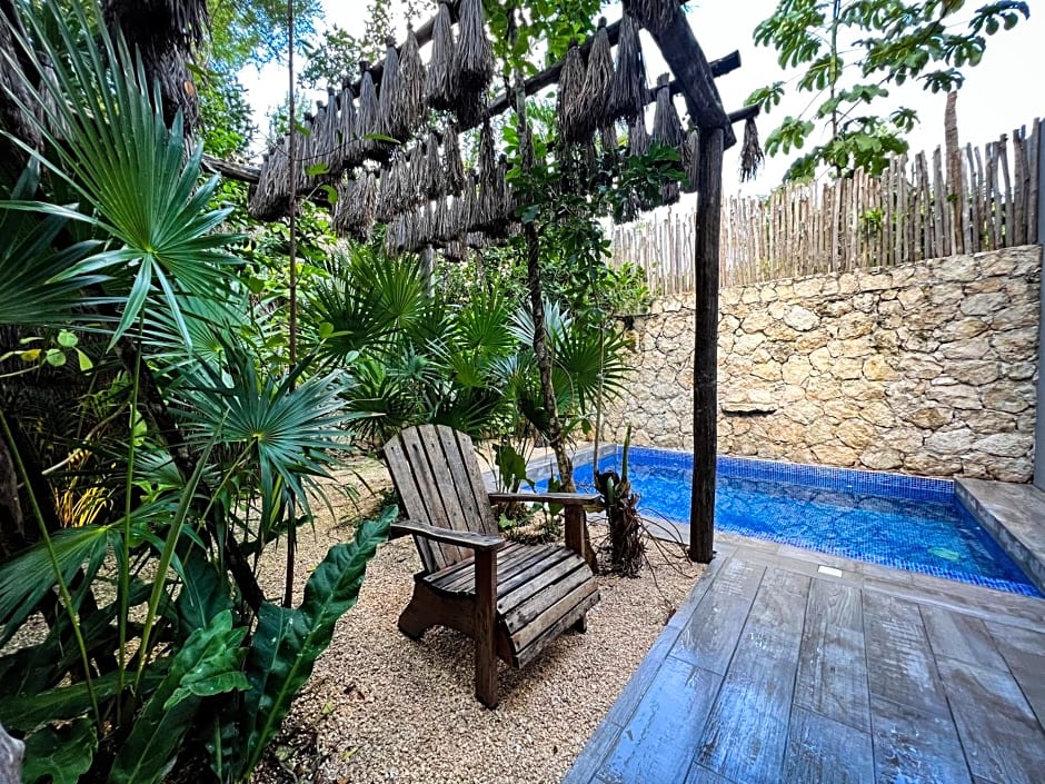 Kuun Tulum By Lockey