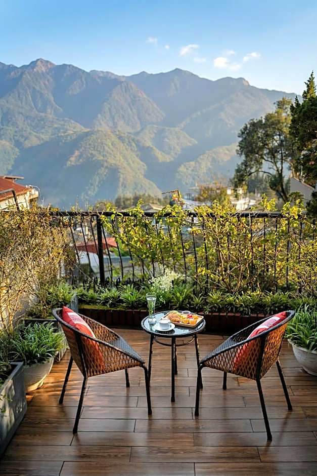 DeLaSol Sapa - Central Boutique Hotel