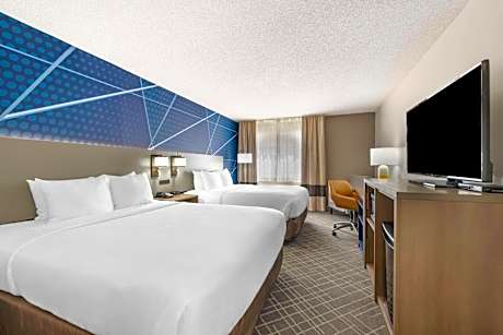 Queen Room with Two Queen Beds - Non-Smoking
