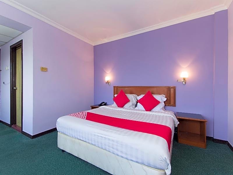 OYO 472 Comfort Hotel 1