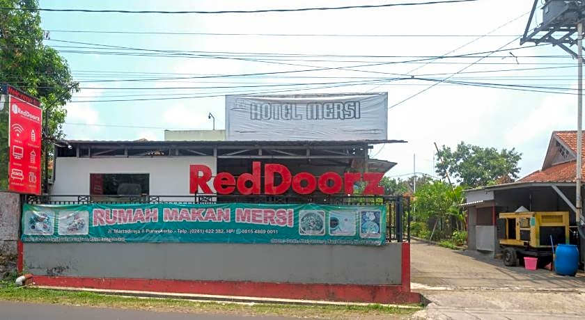 RedDoorz near Kampus UMP Purwokerto