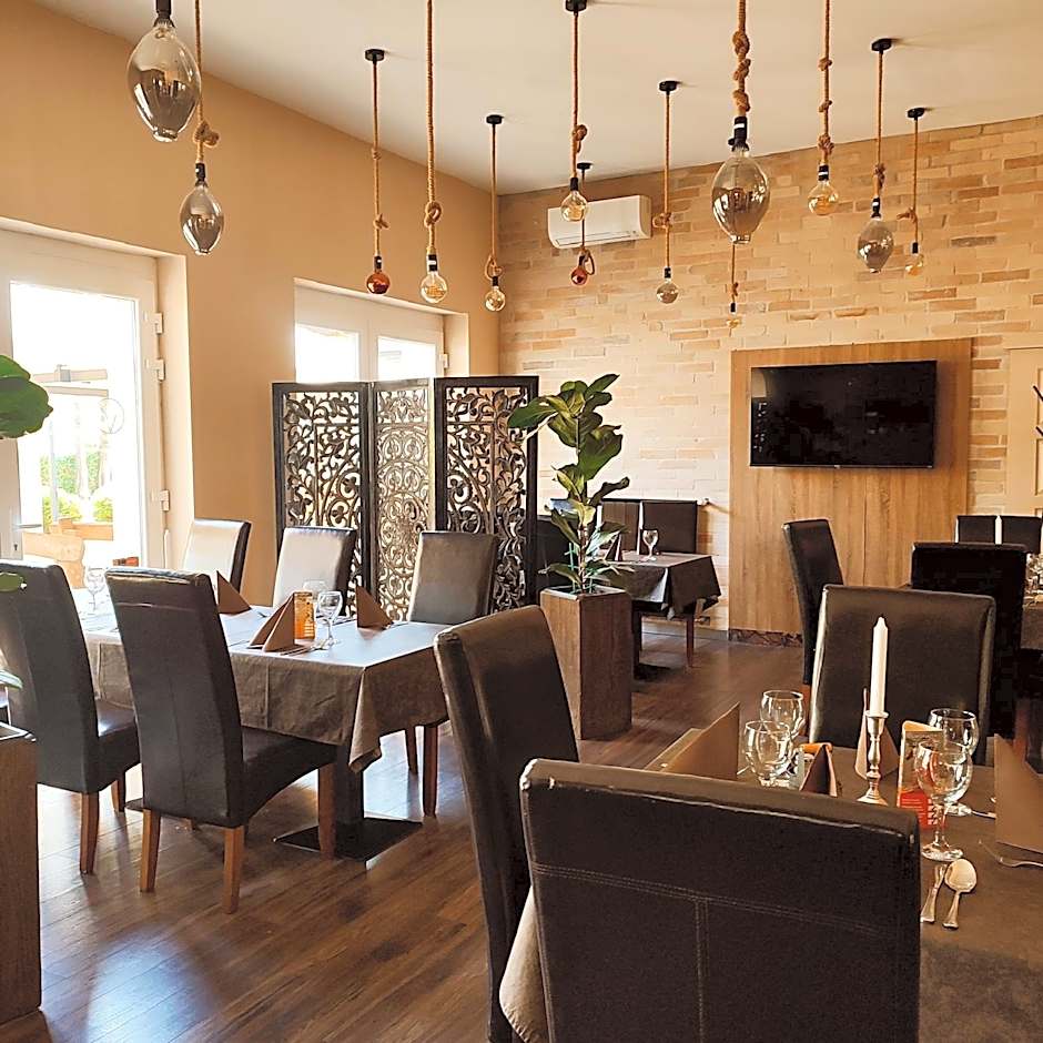 Öreg-tó Hotel és Rendezvénytér