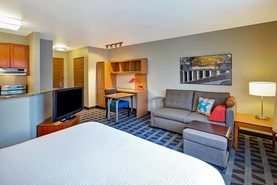TownePlace Suites by Marriott Detroit Dearborn