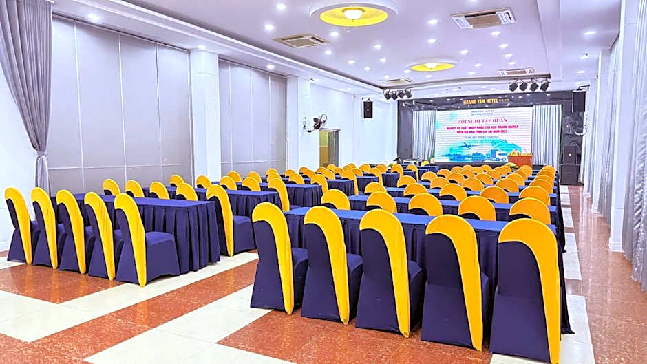 Sandals Hoang Yen Hotel