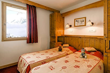 One-Bedroom Apartment (4 Adults)