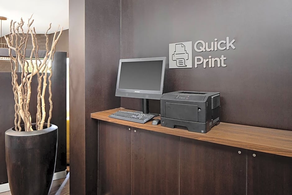 Courtyard by Marriott Houston Rice University