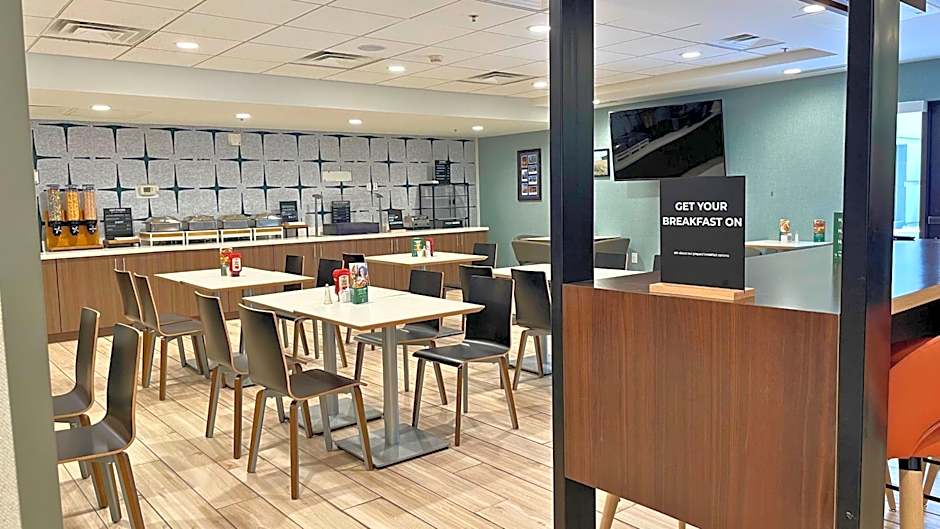 Holiday Inn Hotel & Suites Ann Arbor University of Michigan Area By IHG