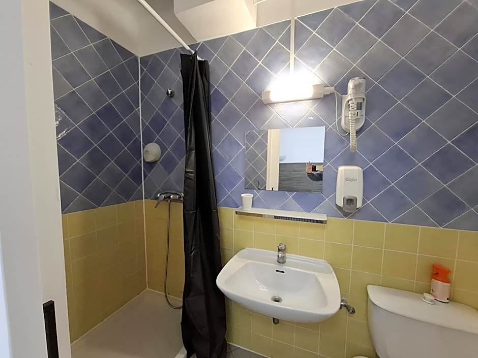 AUBERGE de SAINTE CROIX