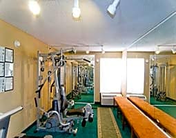 Oakland Airport Arena Hotel