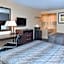 Golden Hill Inn-Danbury