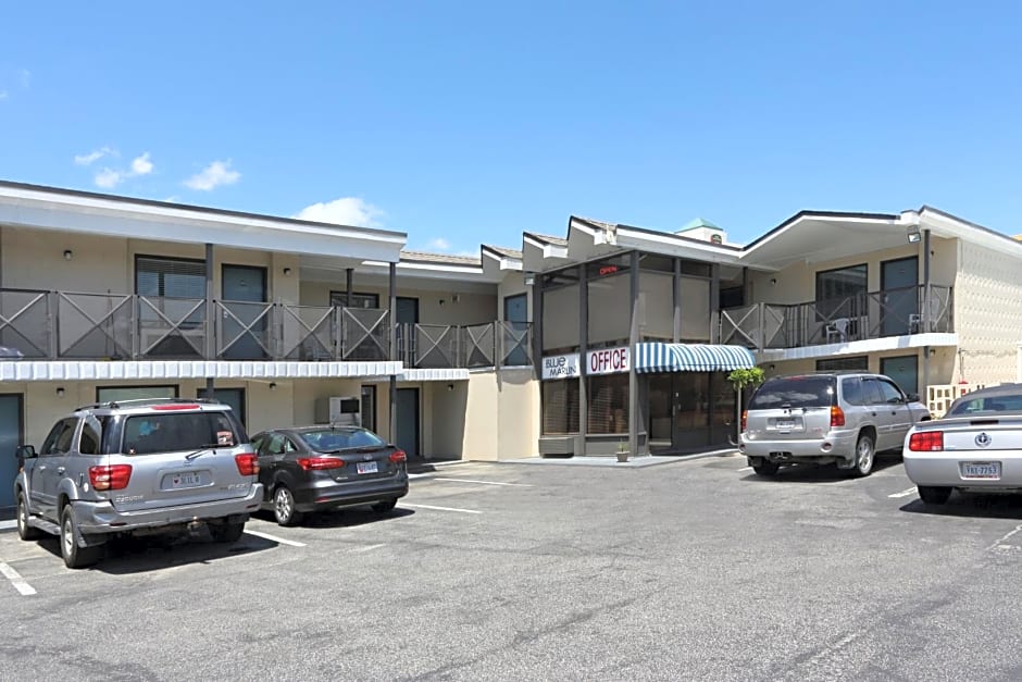 Blue Marlin Motel