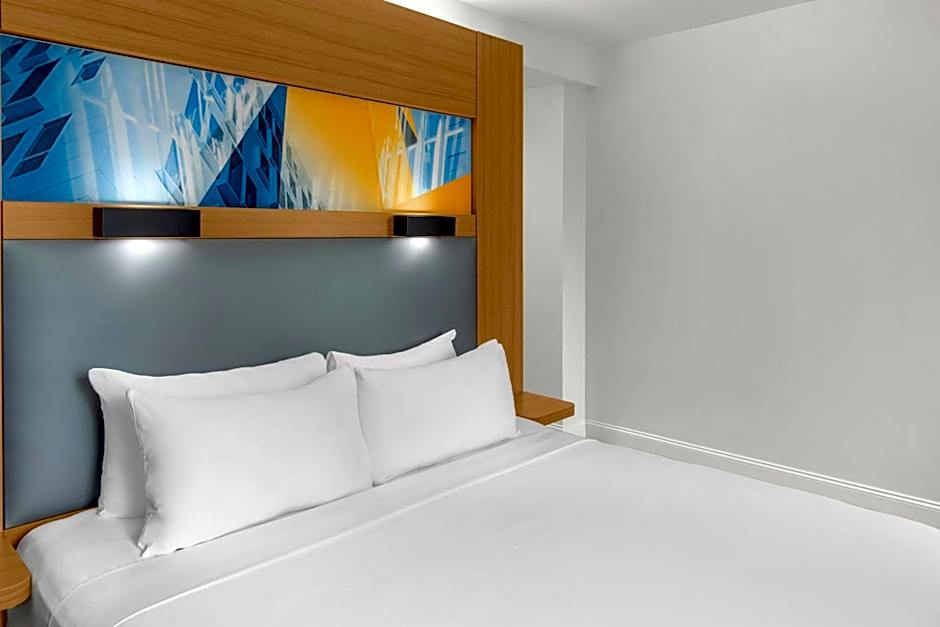 Aloft Brooklyn