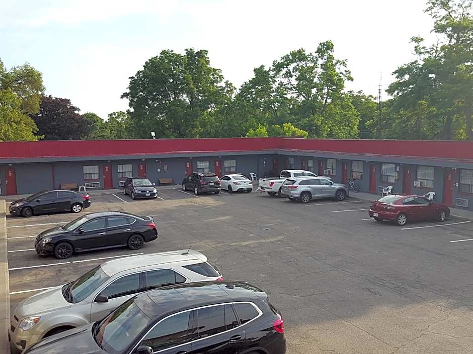 Niagara Inn & Suites