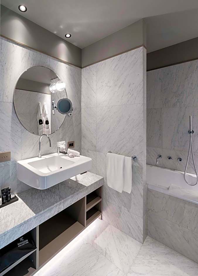 Radisson Collection Hotel, Roma Antica