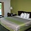 Travelodge by Wyndham Roanoke