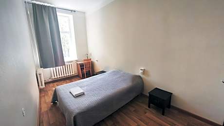 Basic Single Room with Shared Bathroom