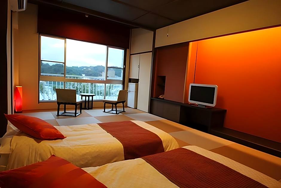 Toba Grand Hotel