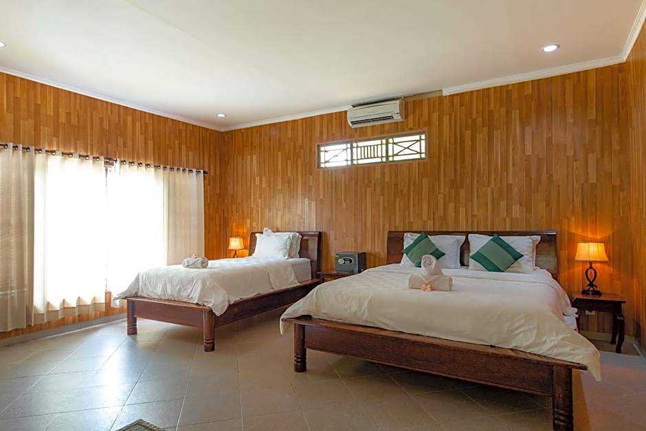 Ware Ware Surf Bungalow Lembongan