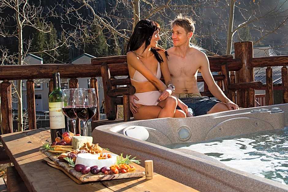 Alpine Village Suites