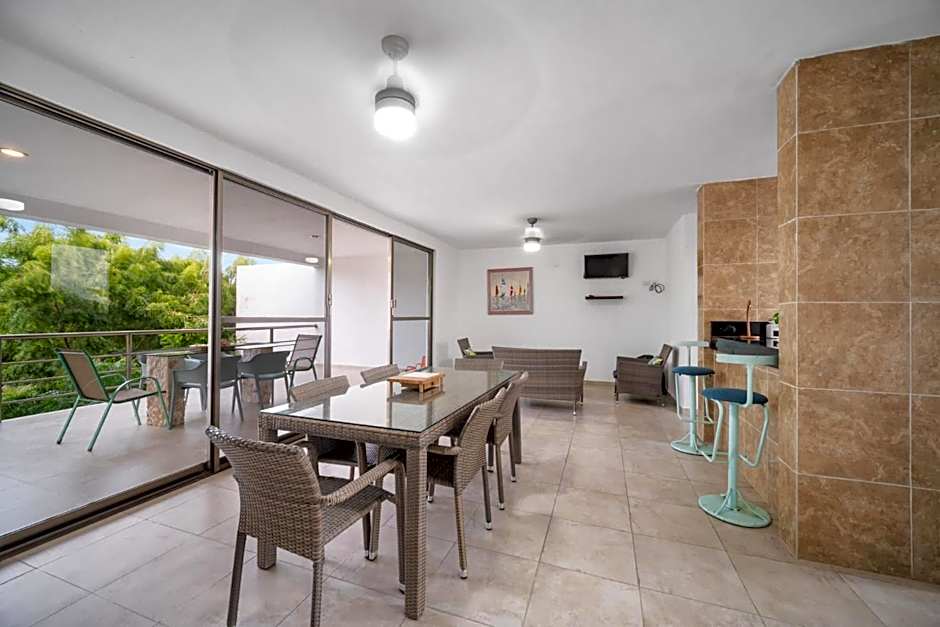 San Bruno TROPICAL Villa With POOL