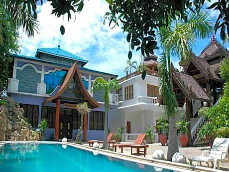 Emerald Land Hotel