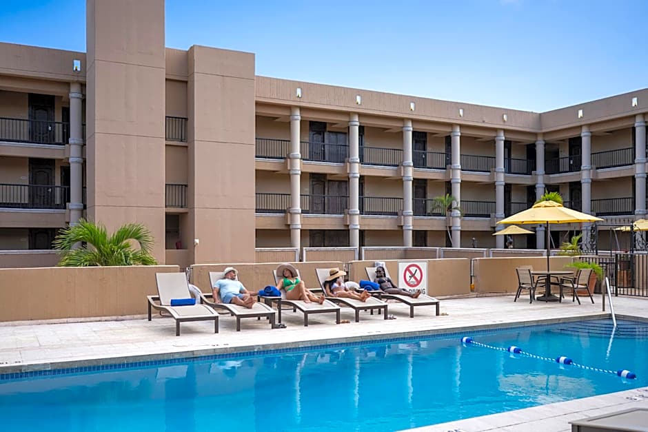 Windward Passage Hotel
