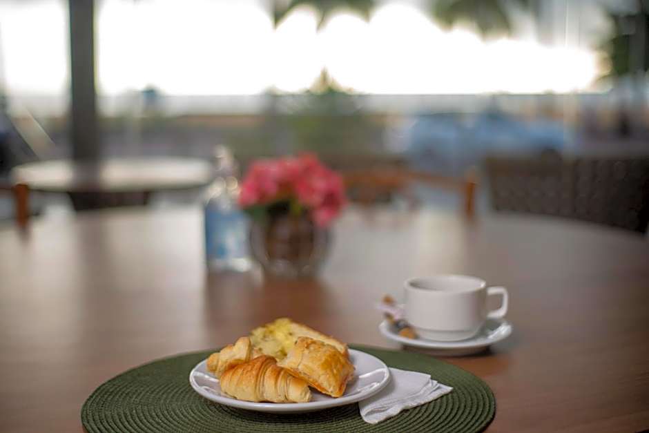 Netuanah Praia Hotel