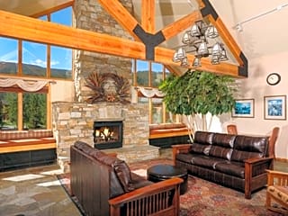 Gateway Mountain Lodge
