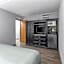 Quality Inn & Suites Gibsonia - Pittsburgh North