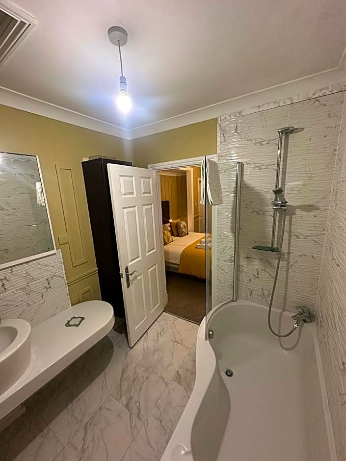 The Cambridge Guest House by Tas