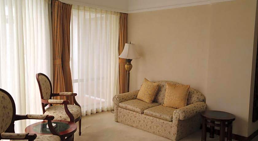Qingdao Huiquan Dynasty Hotel