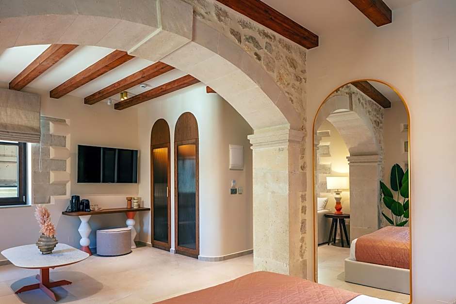 La Montre Luxury Boutique Suites