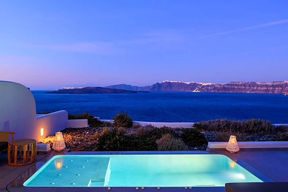 Neptune Luxury Suites