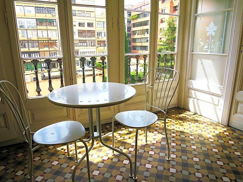 Hostal Balmes Centro