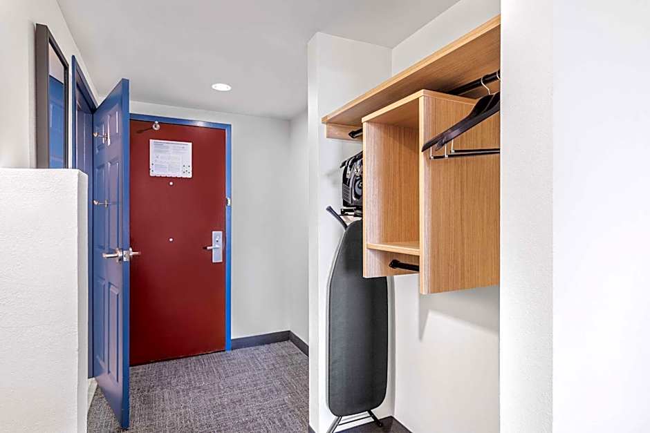 Spark By Hilton Charlotte Tyvola I-77