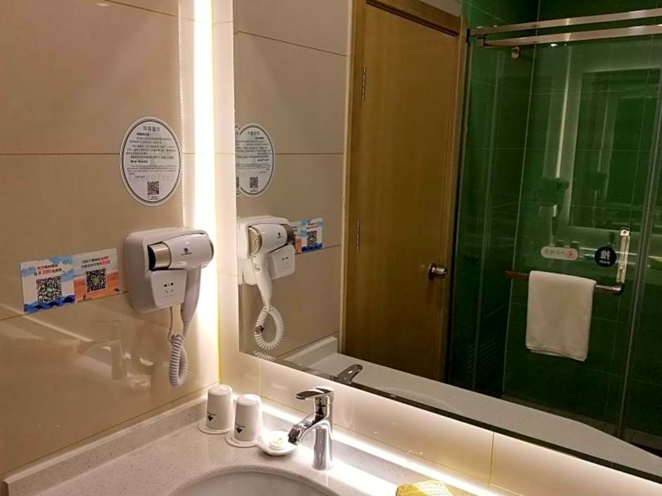 GreenTree Inn Heze Changcheng Road Tianhua E-commerce Logistics Park Express Hotel