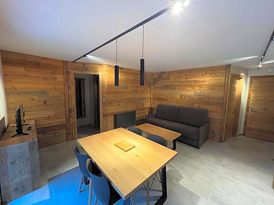 Gite Roche Des Ducs avec Piscine toute l'année, Spa, Sauna, Hammam