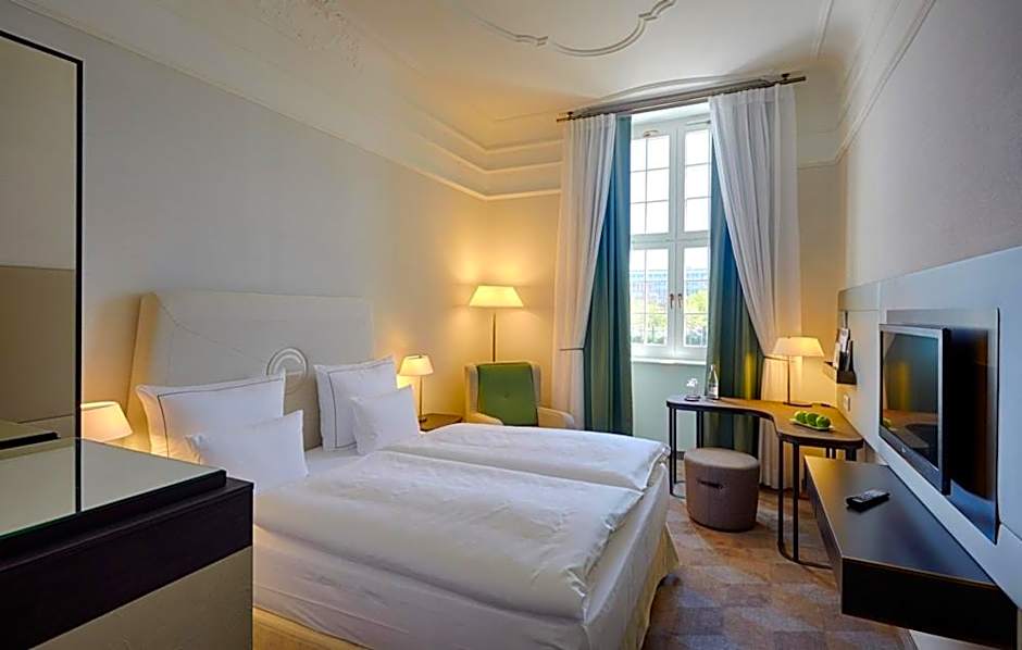 Gewandhaus Dresden, Autograph Collection by Marriott
